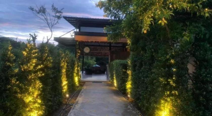 Greenfield Valley Fishing Resort 2*